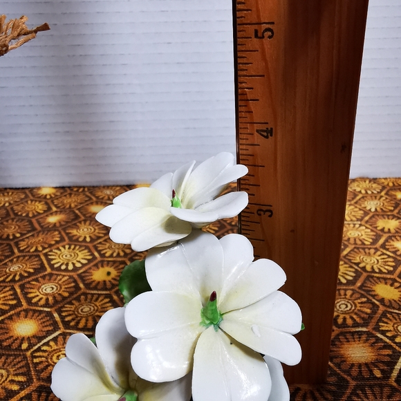 Vintage Radnor Bone China Hand Made White Gardenia Floral Arrangement Figurine - Picture 17 of 17